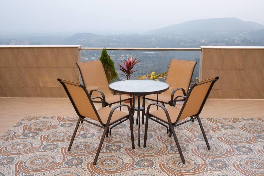 The Sage Villa - Luxury Homestay In เดห์ราดุน ภายนอก รูปภาพ