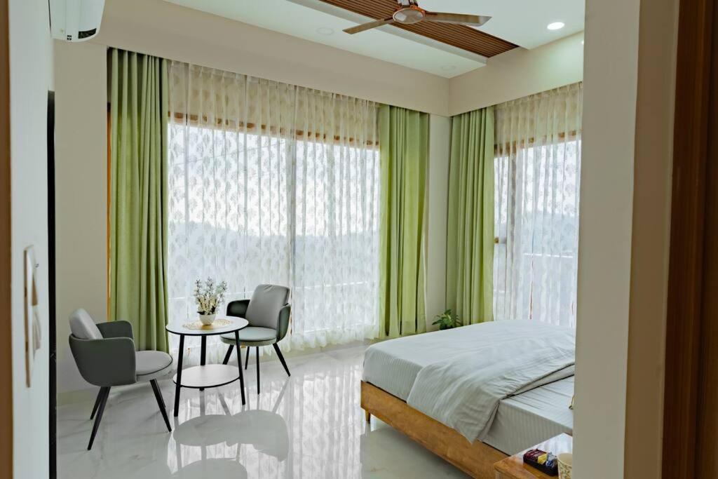 The Sage Villa - Luxury Homestay In เดห์ราดุน ภายนอก รูปภาพ